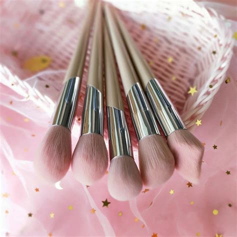 fenty makeup brushes